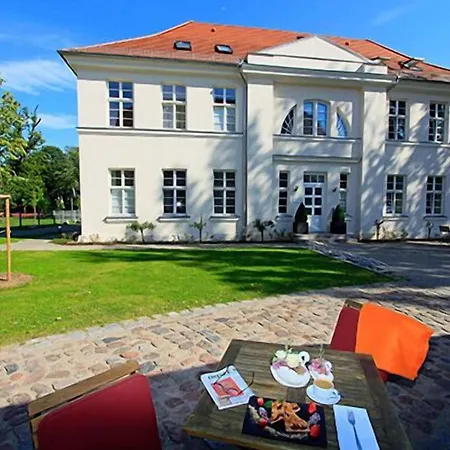 Prinzenpalais 4*