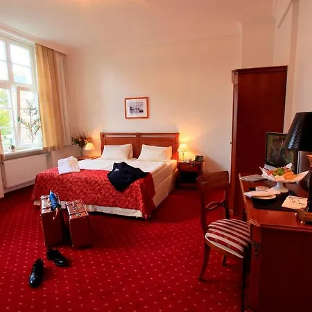 Prinzenpalais 4*